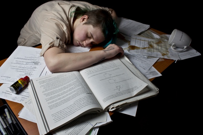 Sleeping_student